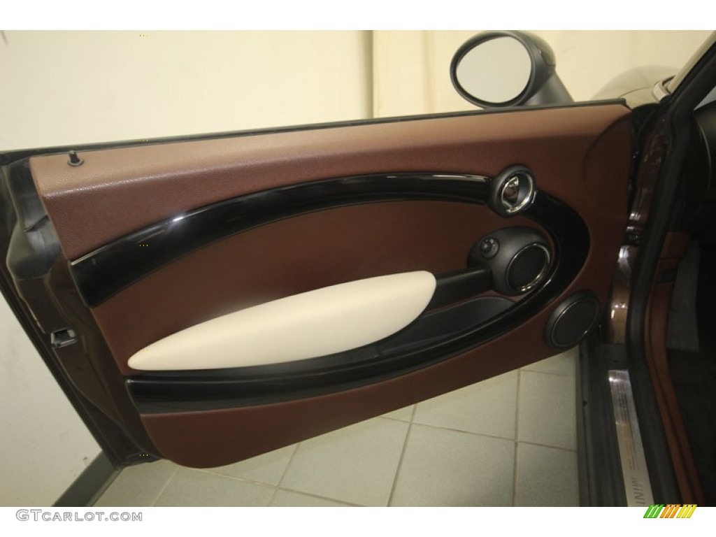 2010 Mini Cooper Clubman Hot Chocolate Leather/Cloth Door Panel Photo #81811523
