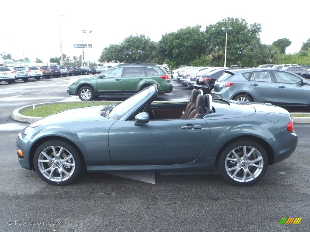 Dolphin Gray Mica 2013 Mazda MX-5 Miata Grand Touring Hard Top Roadster Exterior Photo #81814010