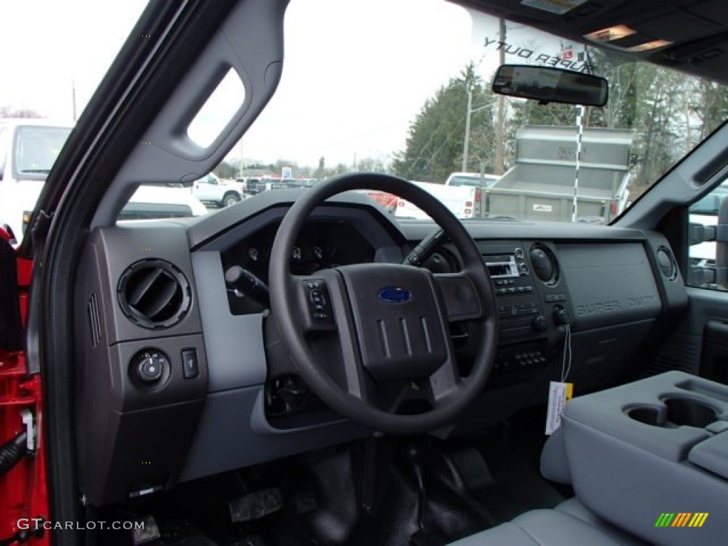 2013 Ford F550 Super Duty XL Crew Cab Chassis Dashboard Photos