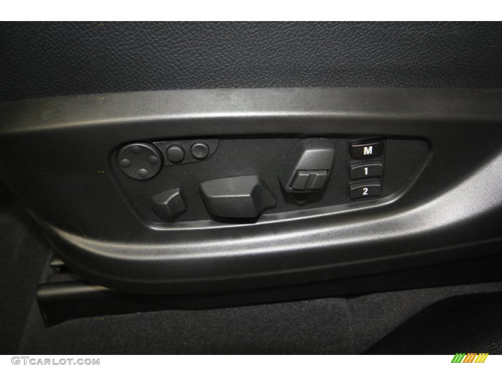 2013 BMW X6 xDrive50i Controls Photo #81816150