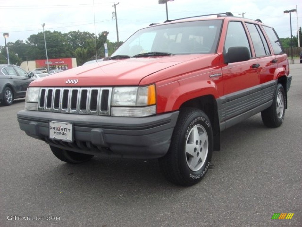 Flame Red Jeep Grand Cherokee