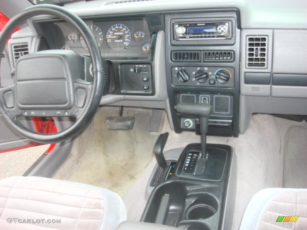 1994 Jeep Grand Cherokee SE 4x4 Agate Black Dashboard Photo #81816657