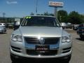 Reflex Silver Metallic - Touareg 2 TDI Photo No. 2