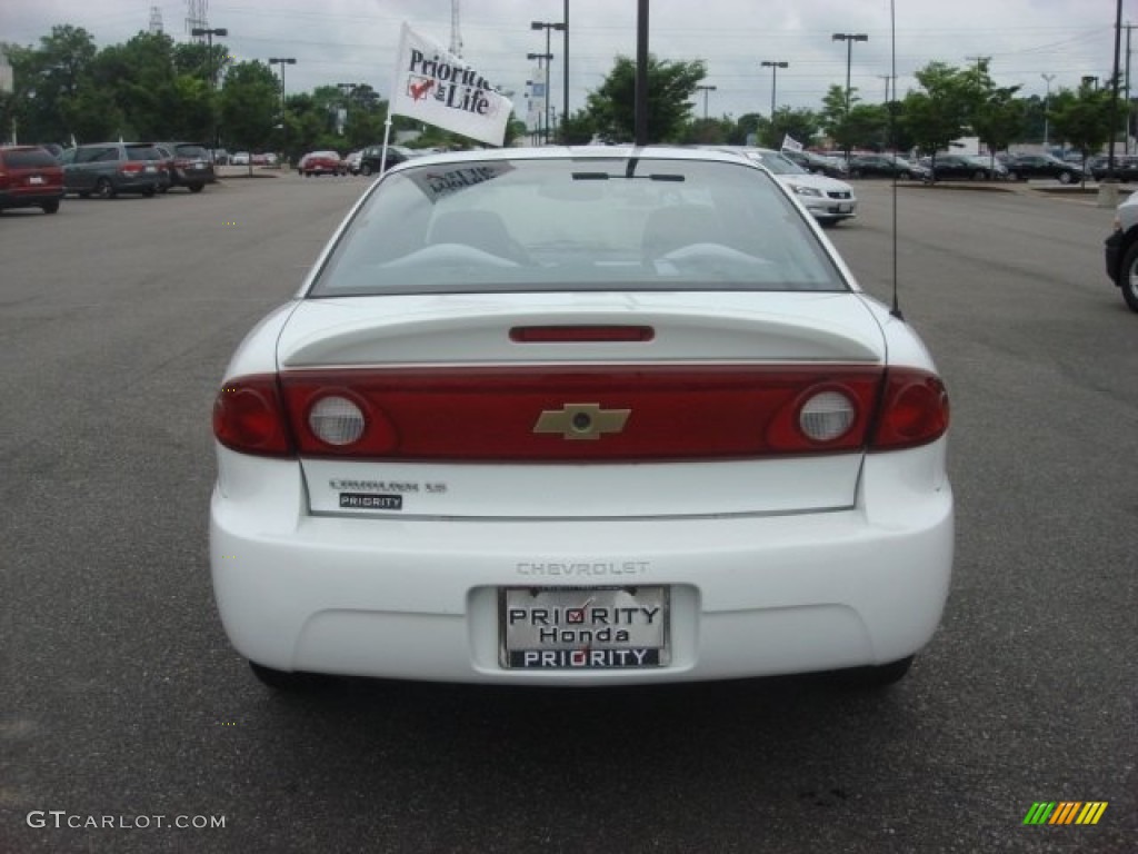 2004 Cavalier LS Coupe - Summit White / Graphite photo #6