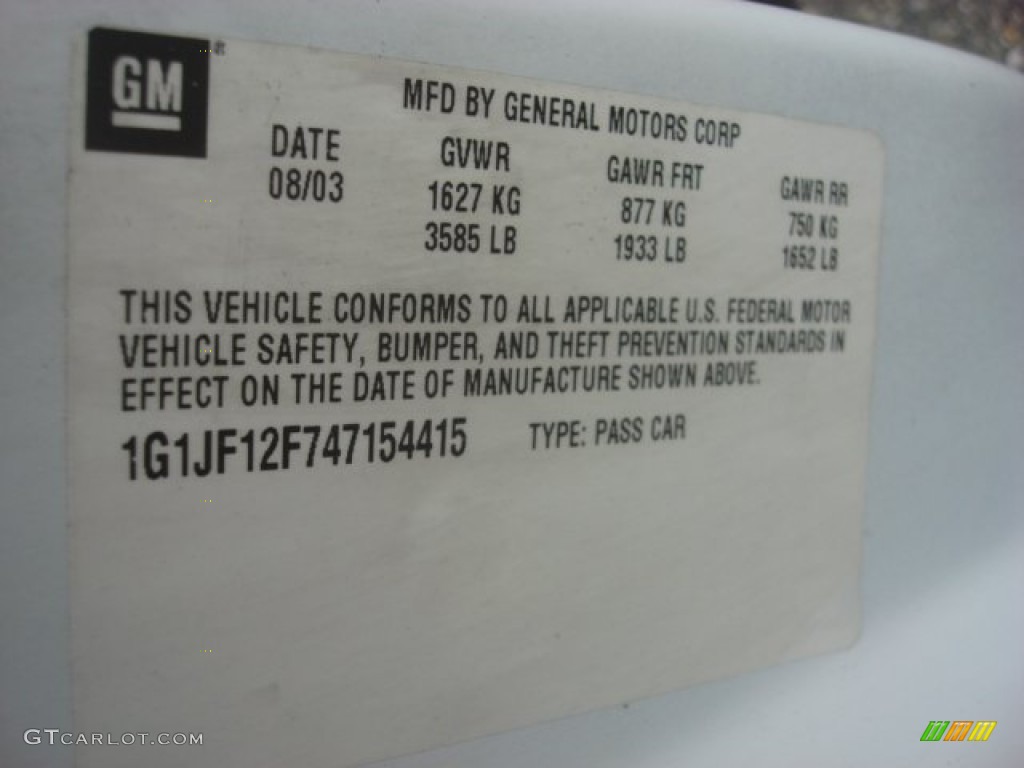 2004 Cavalier LS Coupe - Summit White / Graphite photo #29