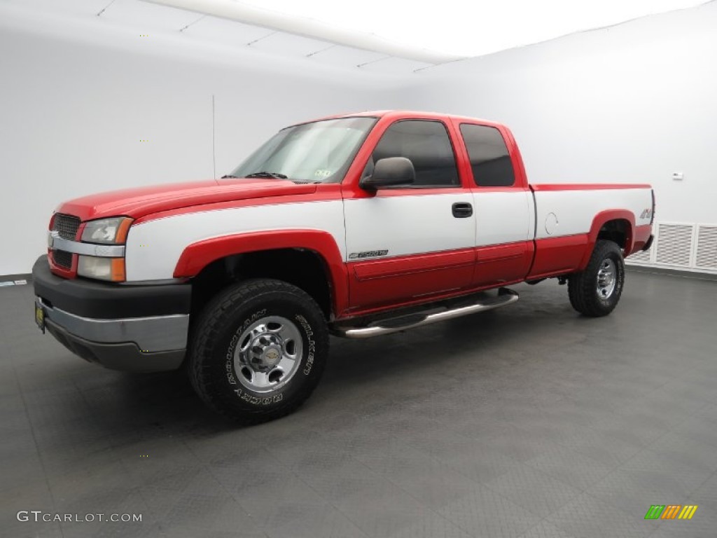 Victory Red 2003 Chevrolet Silverado 2500HD LS Extended Cab 4x4 Exterior Photo #81825368