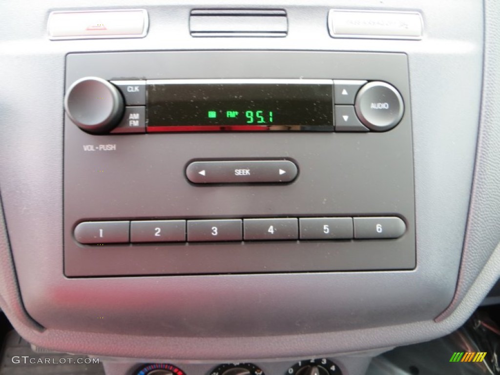 2013 Ford Transit Connect XL Van Audio System Photo #81826398