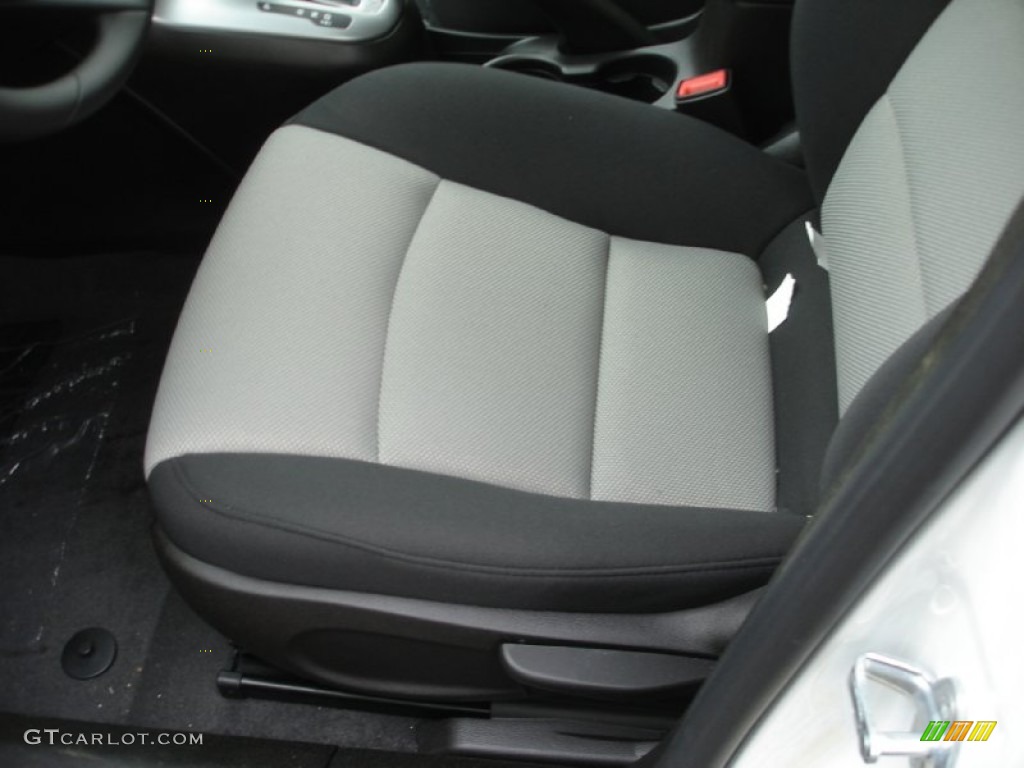 2013 Cruze LS - Summit White / Jet Black/Medium Titanium photo #2