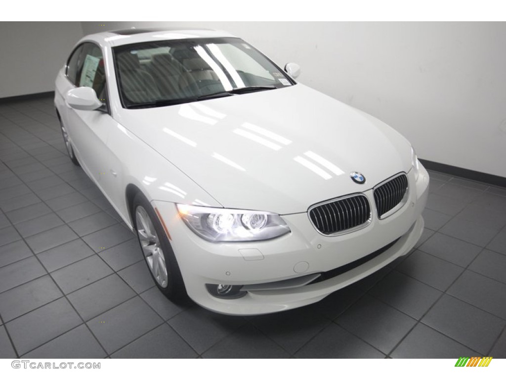 2013 3 Series 328i Coupe - Alpine White / Oyster photo #5