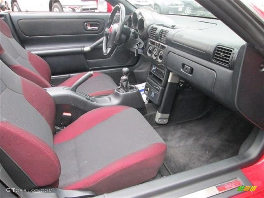 Red Interior 2001 Toyota MR2 Spyder Roadster Photo #81830382