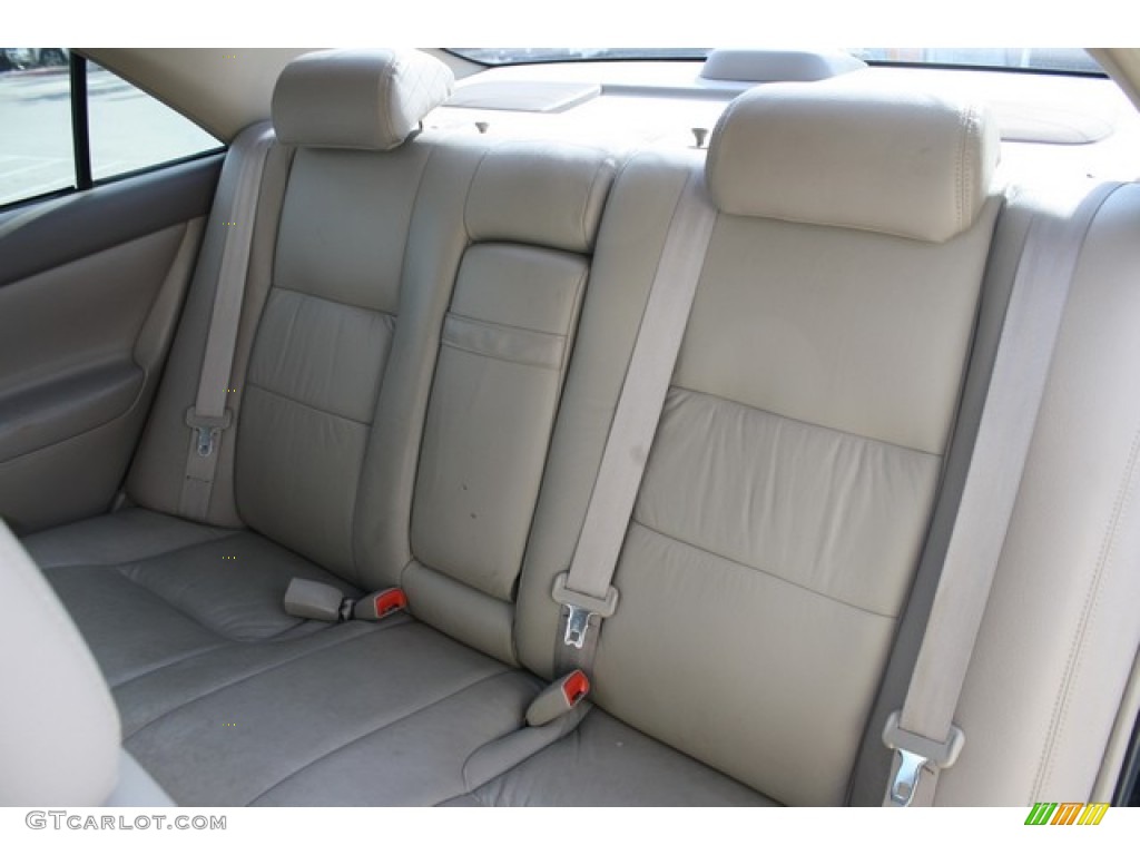 2004 Camry LE - Black / Stone photo #6