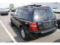 Black - Highlander V6 4WD Photo No. 3