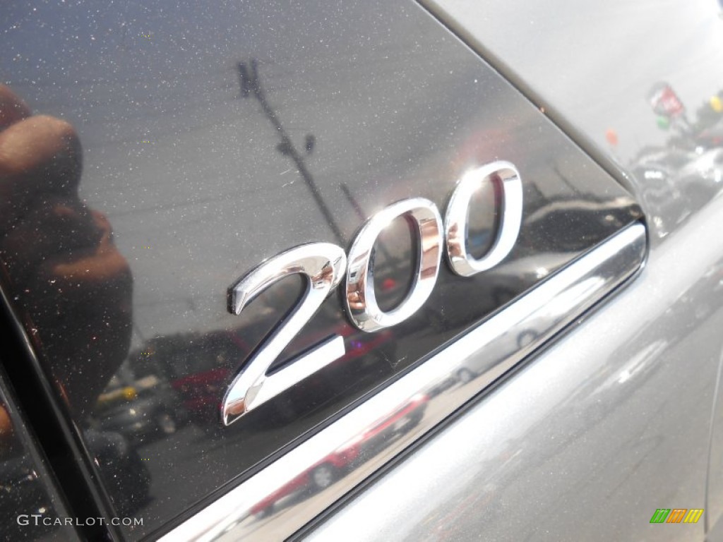2012 200 LX Sedan - Tungsten Metallic / Black photo #23