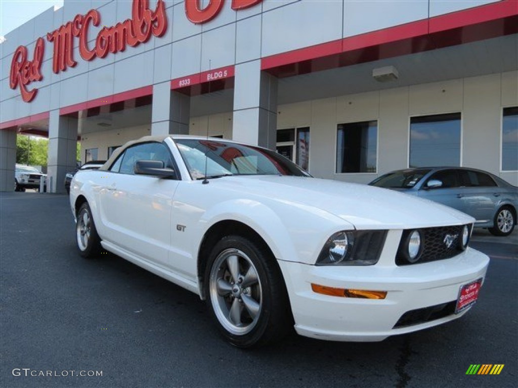 2006 Mustang GT Deluxe Convertible - Performance White / Light Parchment photo #1