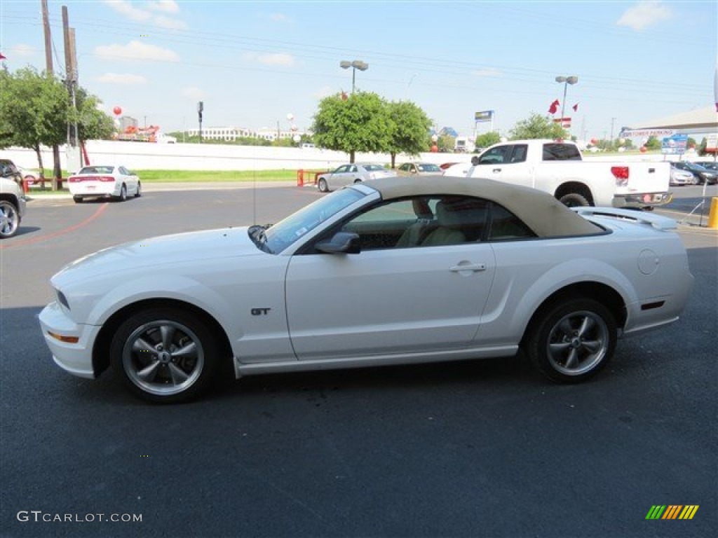 2006 Mustang GT Deluxe Convertible - Performance White / Light Parchment photo #4