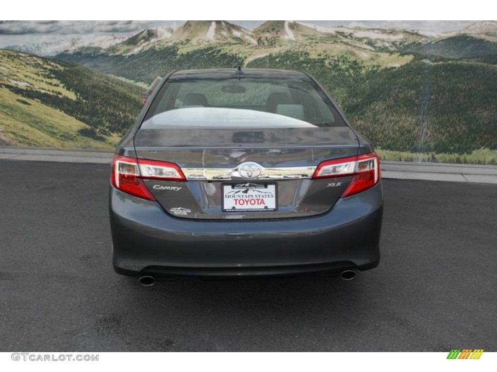 2013 Camry XLE V6 - Magnetic Gray Metallic / Ash photo #4