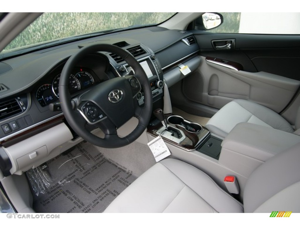 2013 Camry XLE V6 - Magnetic Gray Metallic / Ash photo #5