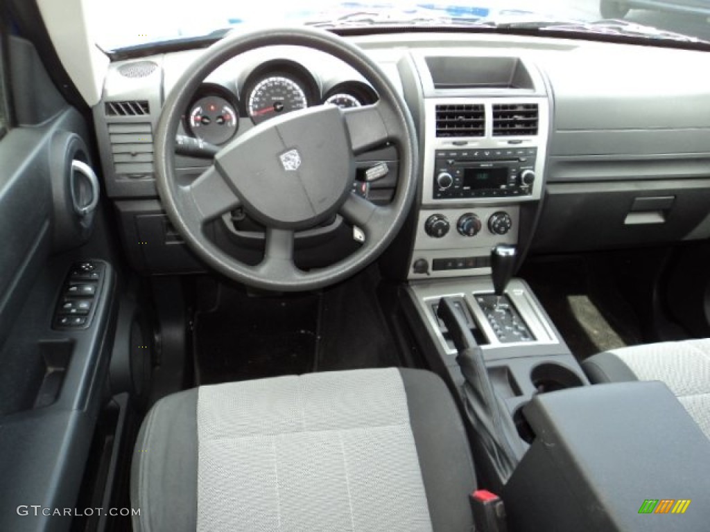 2007 Nitro SXT 4x4 - Electric Blue Pearl / Dark Slate Gray/Light Slate Gray photo #4