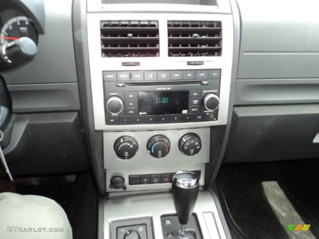 2007 Nitro SXT 4x4 - Electric Blue Pearl / Dark Slate Gray/Light Slate Gray photo #6