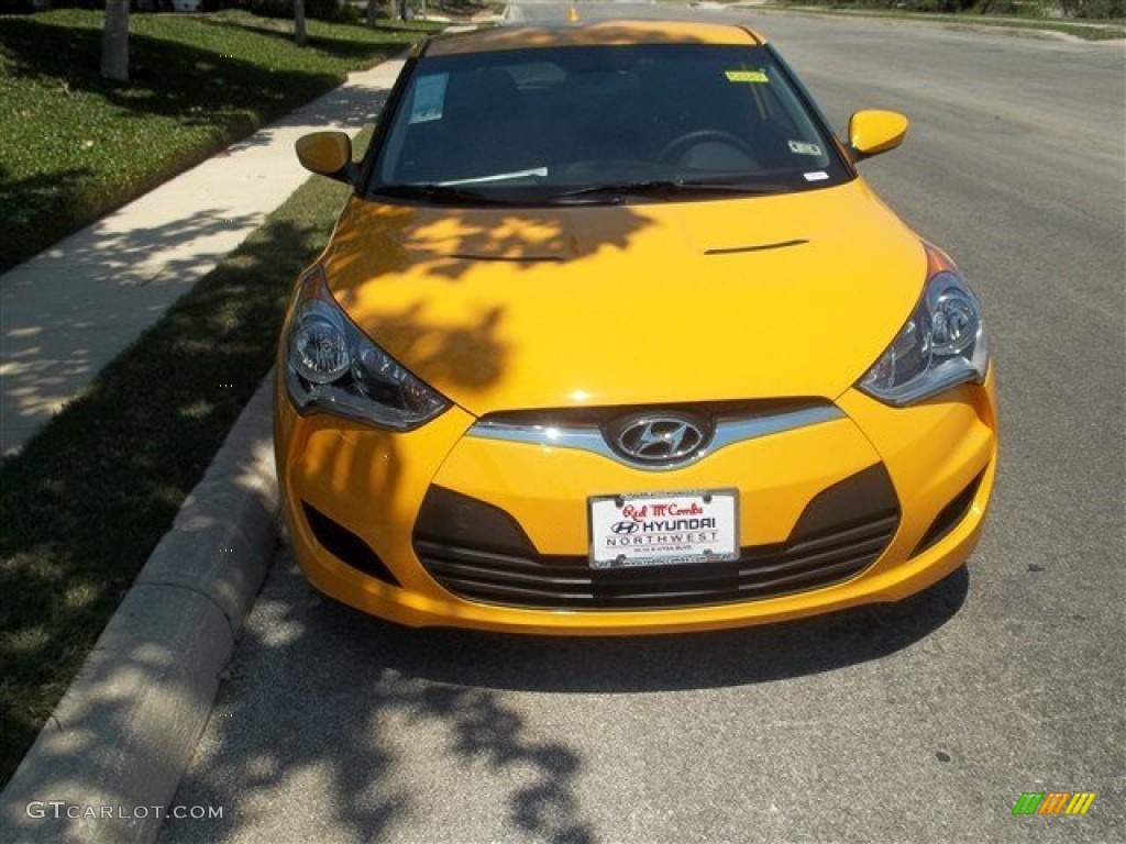 2013 Veloster  - 26.2 Yellow / Black photo #2