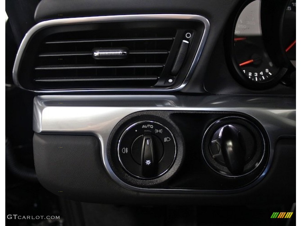 2012 Porsche New 911 Carrera S Cabriolet Controls Photo #81838620
