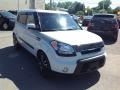 2010 Clear White Kia Soul Ghost Special Edition  photo #7