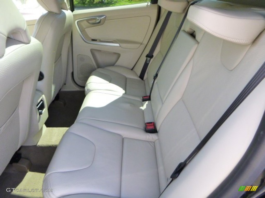2011 XC60 T6 AWD - Barents Blue Metallic / Sandstone Beige photo #10
