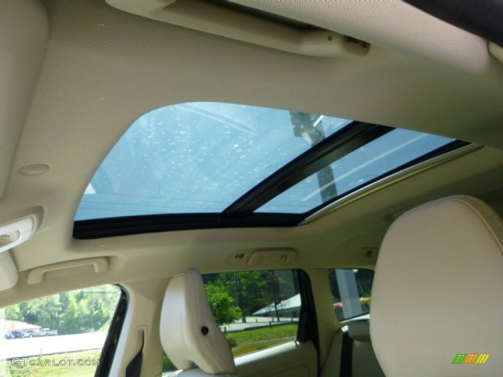 2011 XC60 T6 AWD - Barents Blue Metallic / Sandstone Beige photo #15