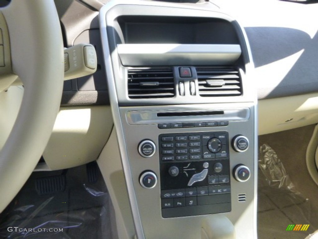 2011 XC60 T6 AWD - Barents Blue Metallic / Sandstone Beige photo #18