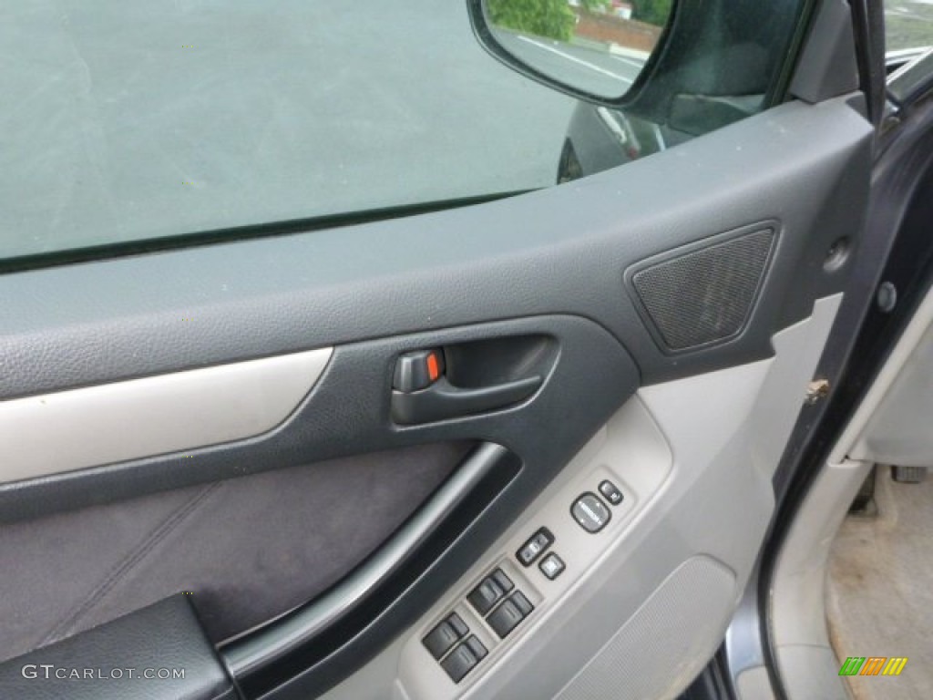 2004 4Runner SR5 4x4 - Galactic Gray Mica / Stone photo #16