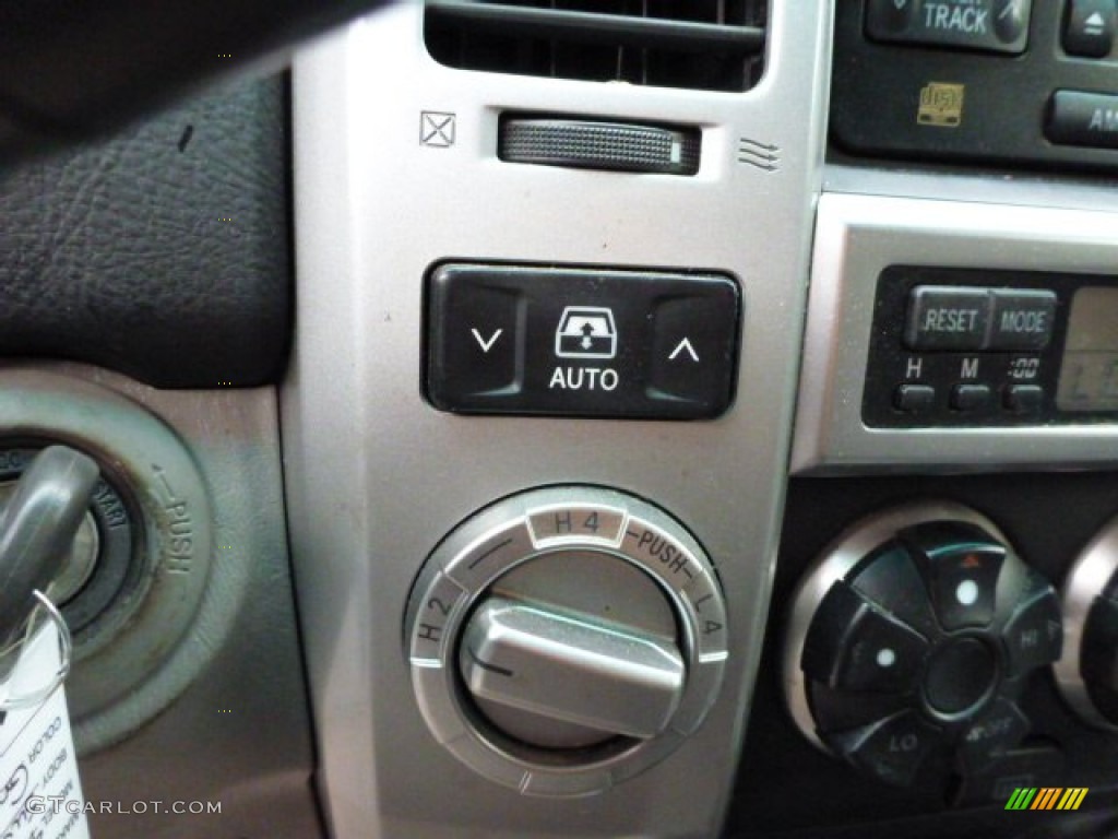 2004 4Runner SR5 4x4 - Galactic Gray Mica / Stone photo #17