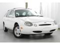 1996 Vibrant White Ford Taurus GL Wagon  photo #4