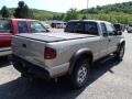  2001 S10 ZR2 Extended Cab 4x4 Light Pewter Metallic