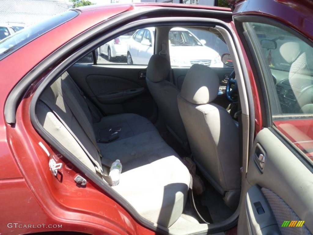 2004 Sentra 1.8 S - Inferno Red / Taupe photo #7