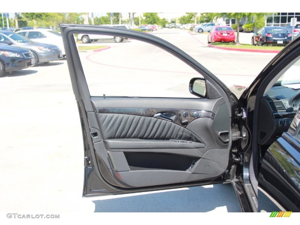 2004 Mercedes-Benz E 500 Sedan Charcoal Door Panel Photo #81851759