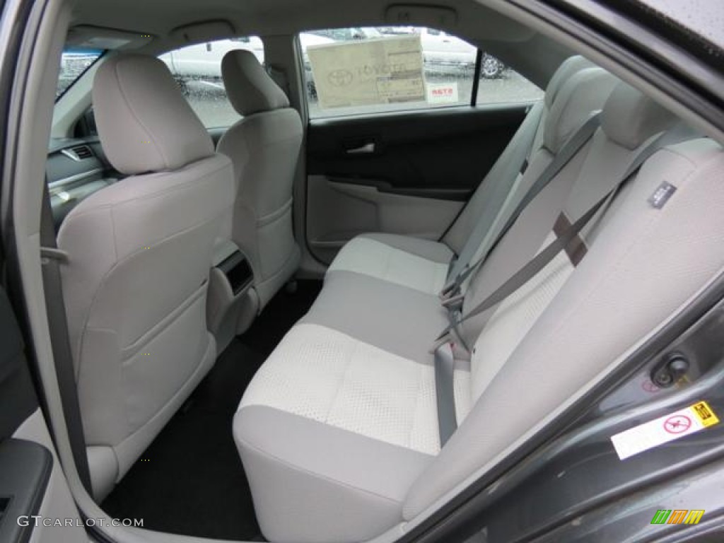 2013 Camry L - Magnetic Gray Metallic / Ash photo #5