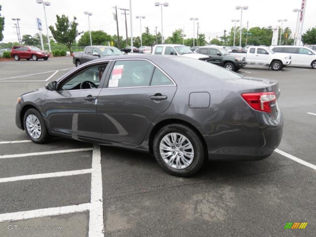 2013 Camry L - Magnetic Gray Metallic / Ash photo #16