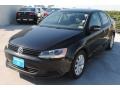 Black - Jetta SE Sedan Photo No. 3