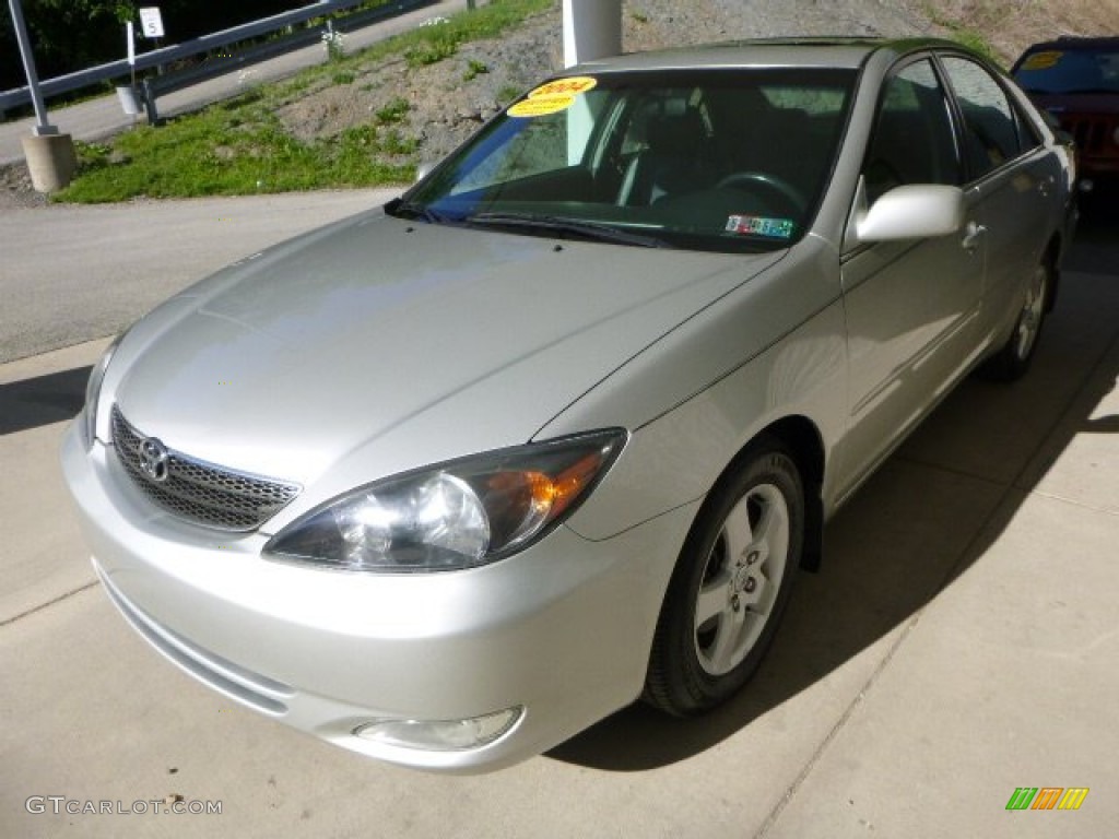 2004 Camry SE V6 - Lunar Mist Metallic / Dark Charcoal photo #5