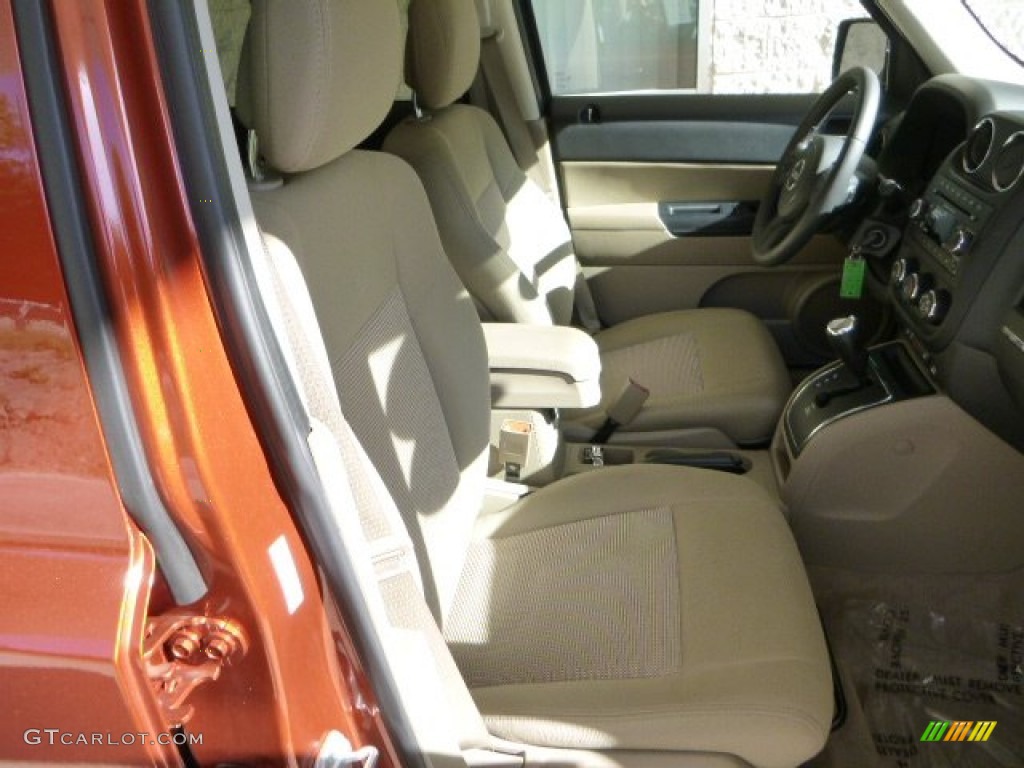 2012 Patriot Latitude 4x4 - Copperhead Orange Pearl / Dark Slate Gray/Light Pebble Beige photo #9