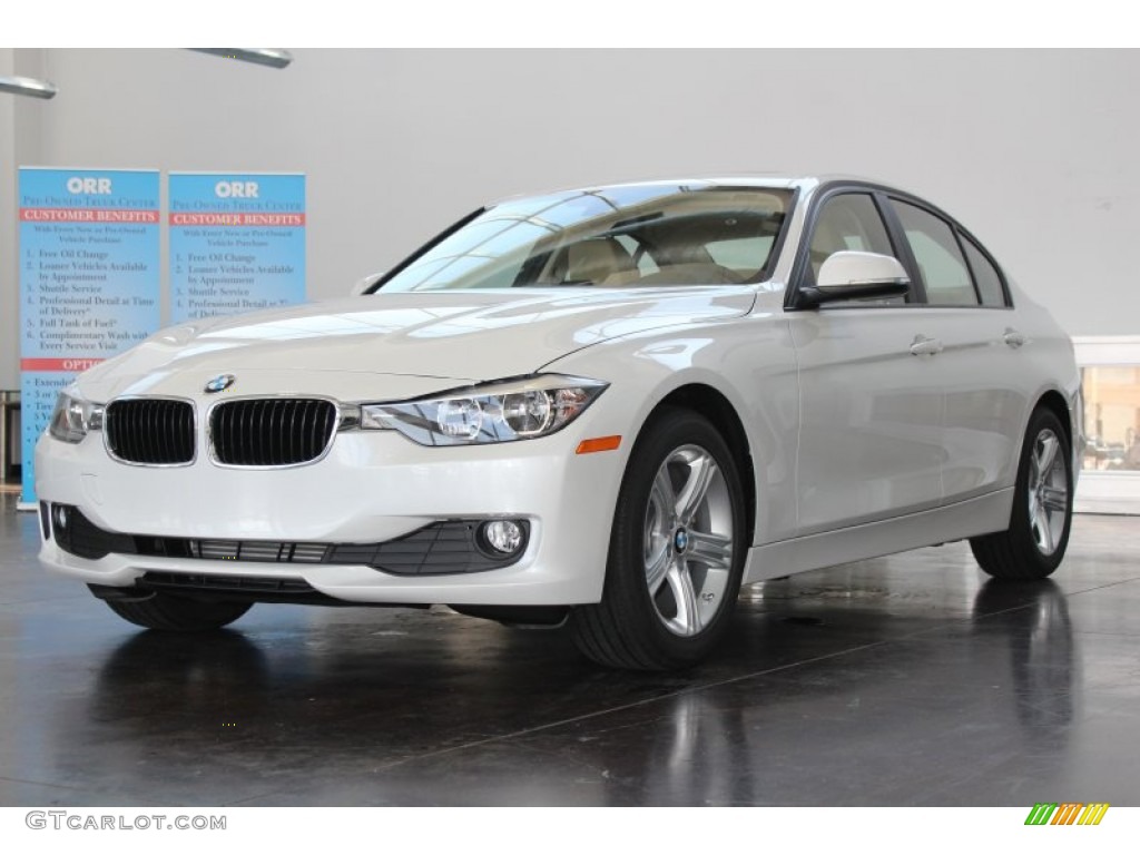 2013 3 Series 320i Sedan - Mineral White Metallic / Venetian Beige photo #3