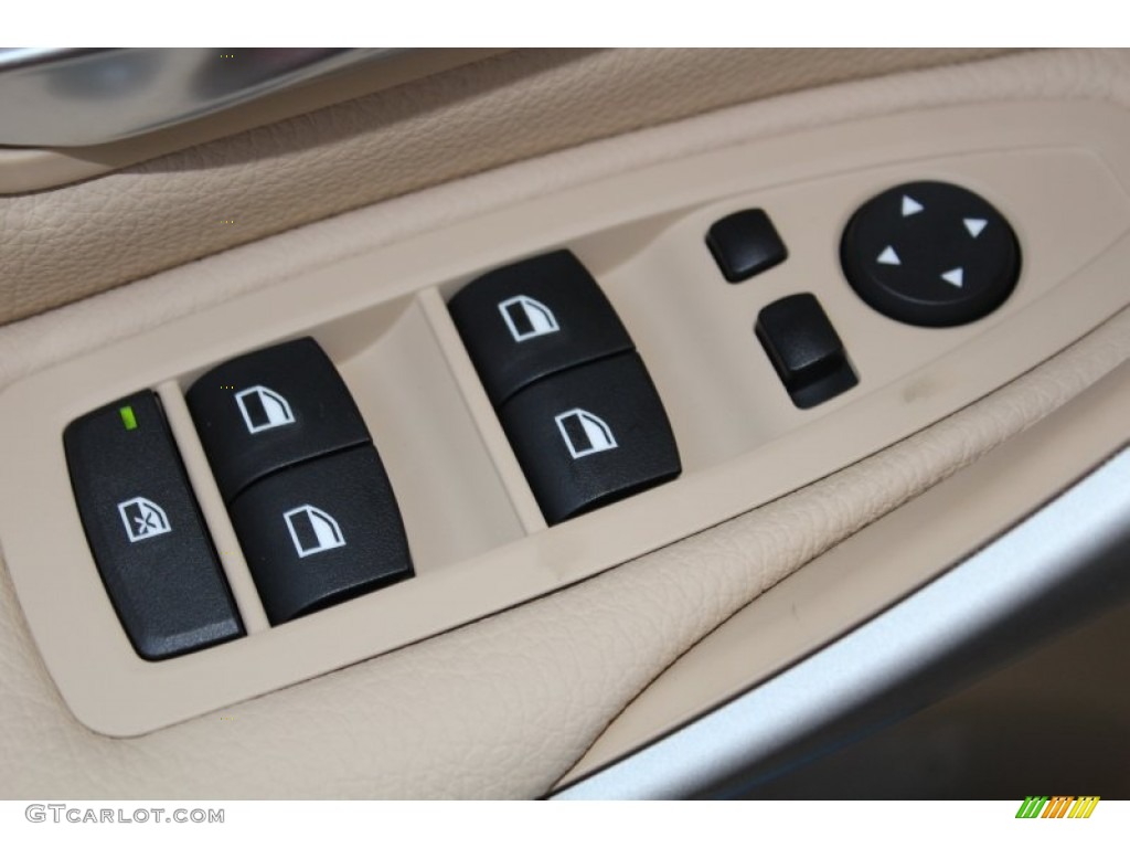 2013 3 Series 320i Sedan - Mineral White Metallic / Venetian Beige photo #32