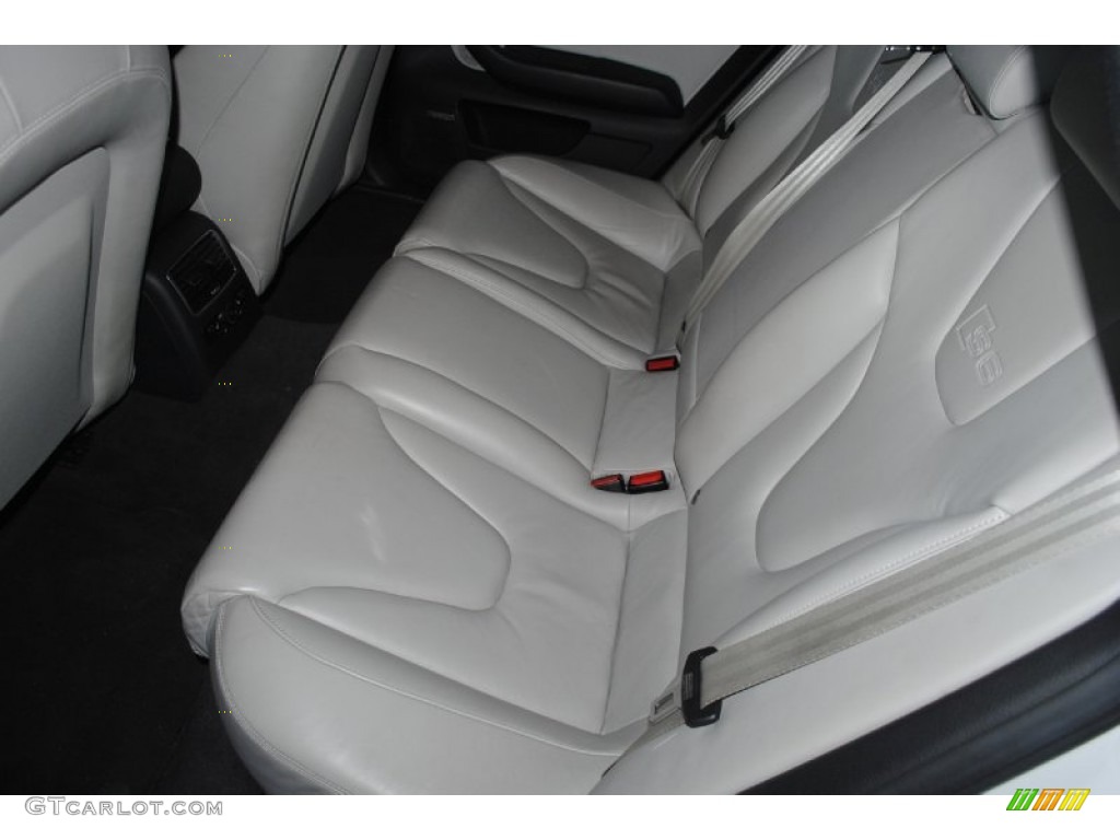 2007 S6 5.2 quattro Sedan - Ibis White / Silver photo #36