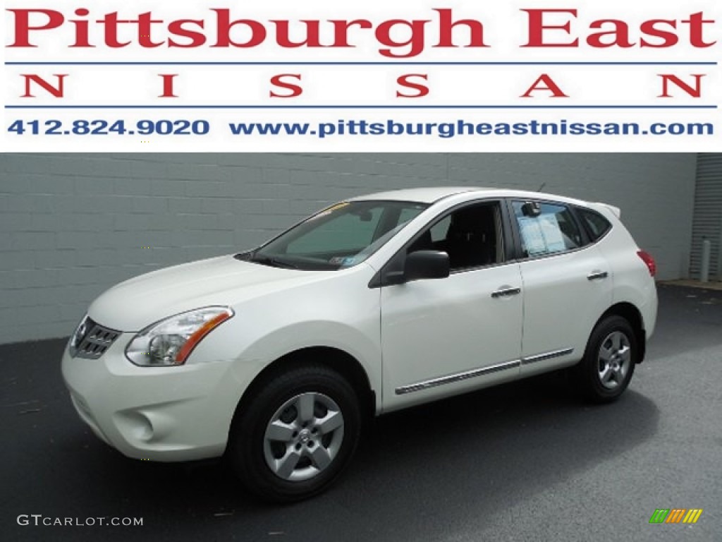 2011 Rogue S AWD - Pearl White / Black photo #1