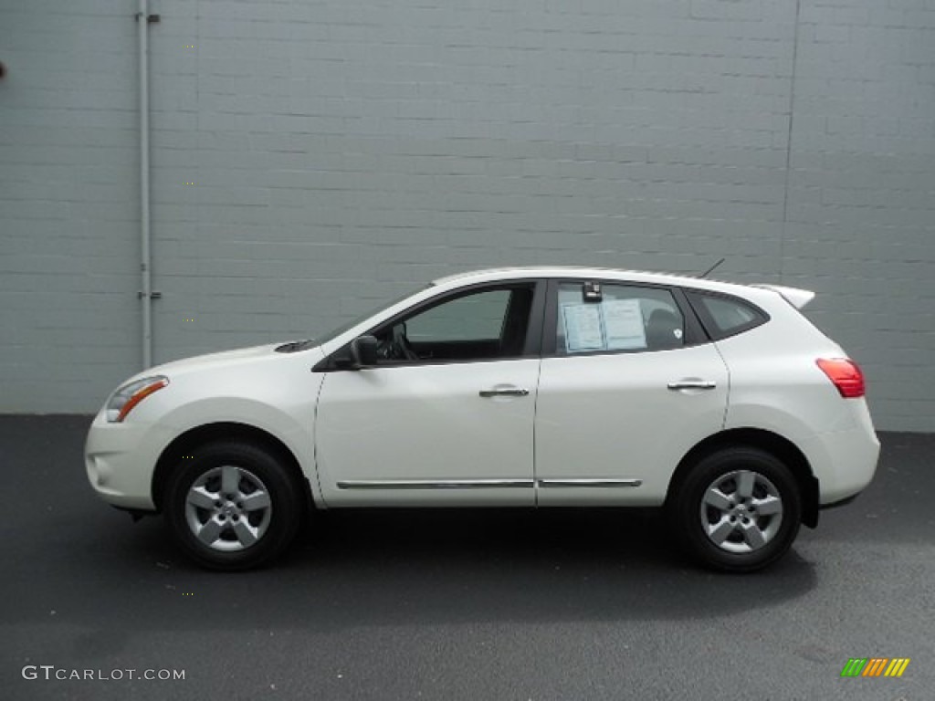 2011 Rogue S AWD - Pearl White / Black photo #2