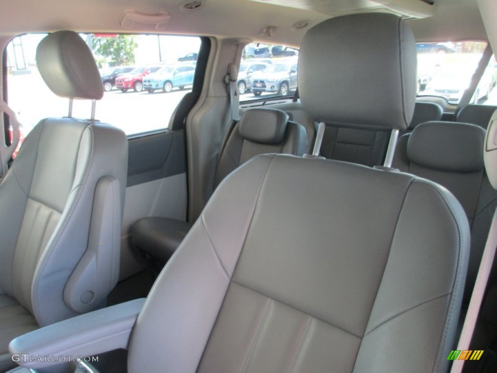 2008 Town & Country Touring Signature Series - Modern Blue Pearlcoat / Medium Slate Gray/Light Shale photo #12