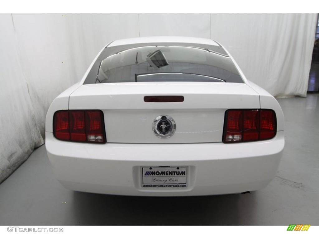 2006 Mustang V6 Deluxe Coupe - Performance White / Light Parchment photo #8