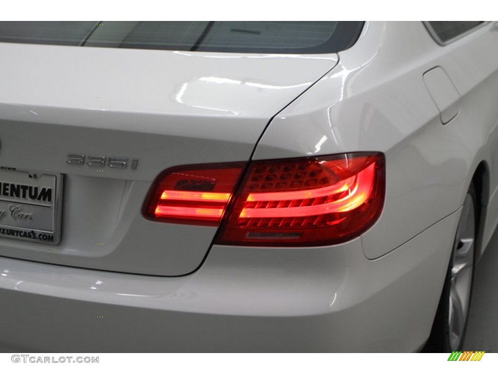 2011 3 Series 335i Coupe - Alpine White / Oyster/Black Dakota Leather photo #9