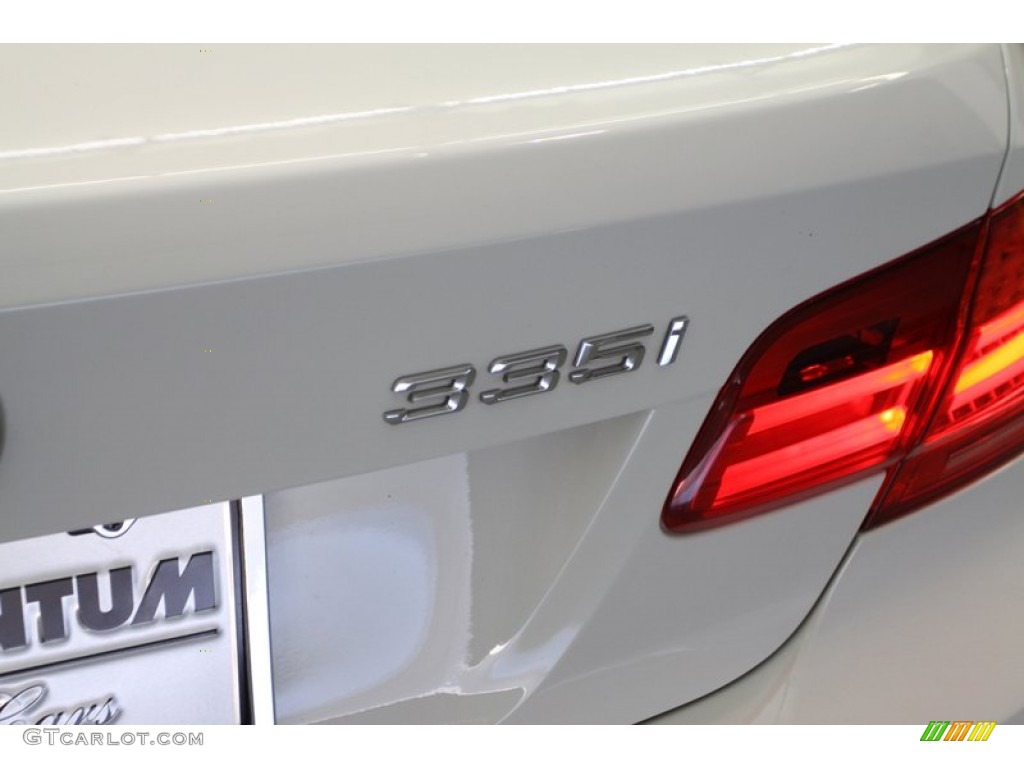 2011 3 Series 335i Coupe - Alpine White / Oyster/Black Dakota Leather photo #12