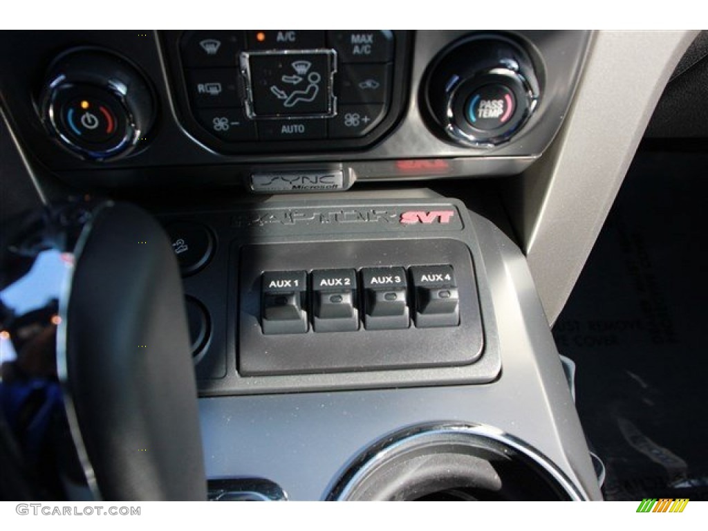 2013 Ford F150 SVT Raptor SuperCrew 4x4 Controls Photo #81872885